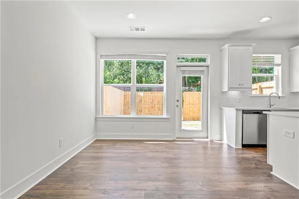 161 Auburn Valley Way Auburn, GA 30011