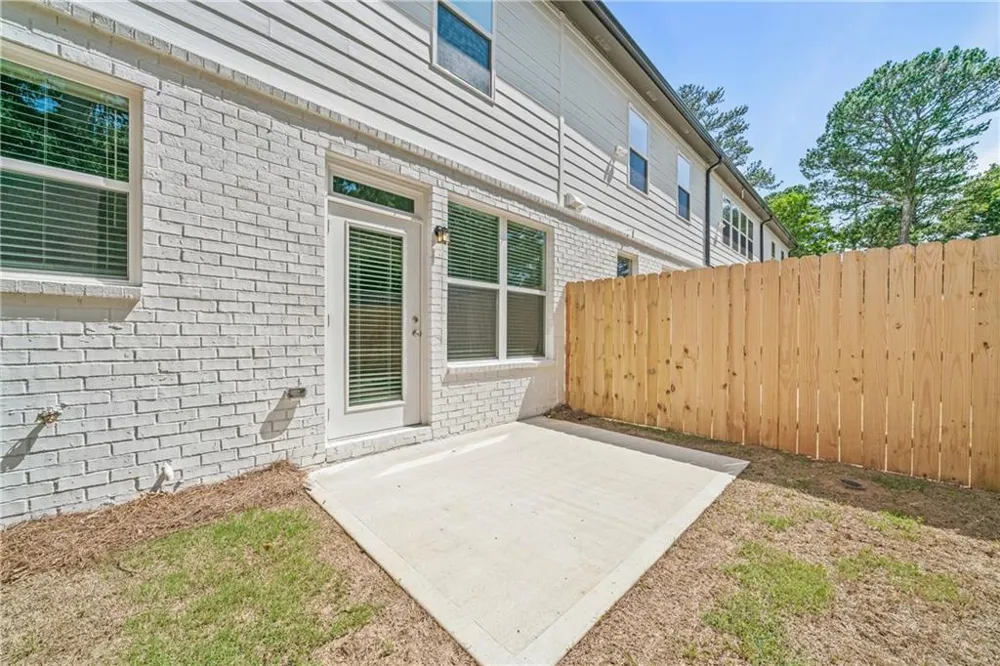 161 Auburn Valley Way Auburn, GA 30011