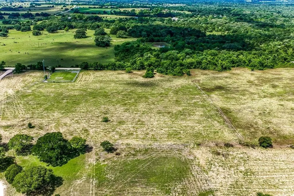 3 Asa Hoxie Road E Brenham, TX 77833