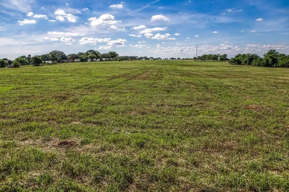 3 Asa Hoxie Road E Brenham, TX 77833