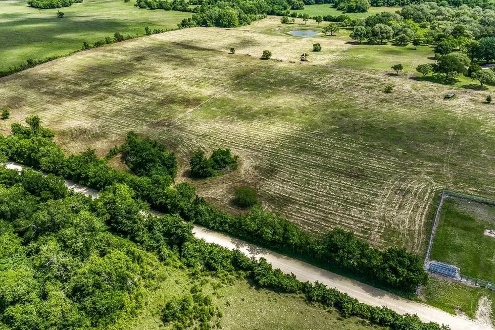 3 Asa Hoxie Road E Brenham, TX 77833