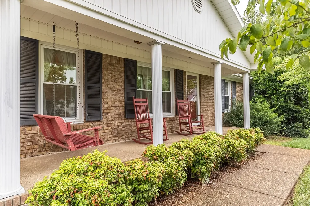 302 Springmont Dr Hopkinsville, KY 42240