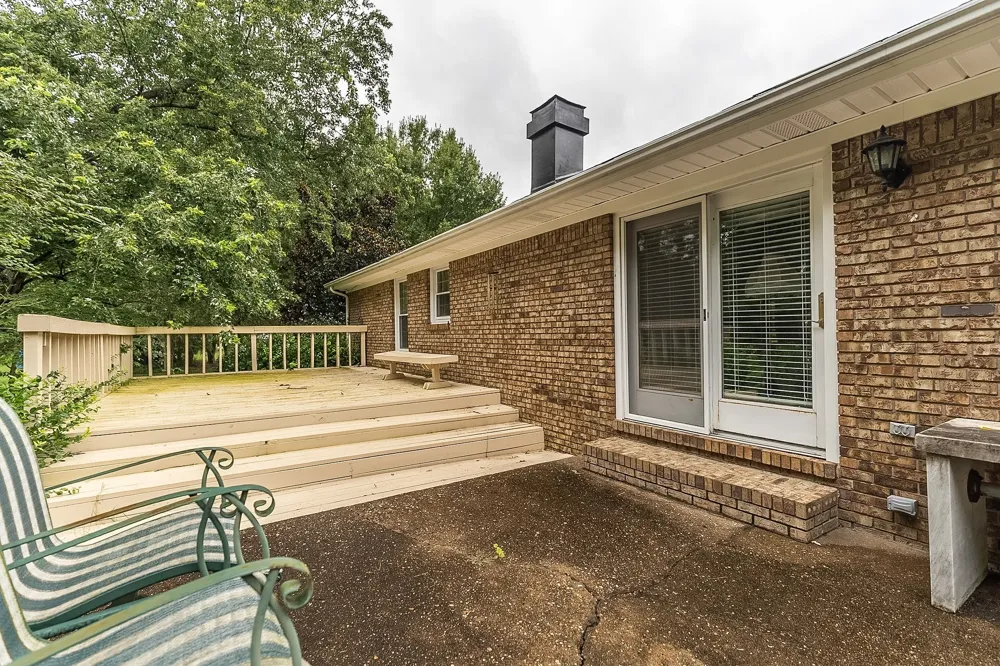 302 Springmont Dr Hopkinsville, KY 42240