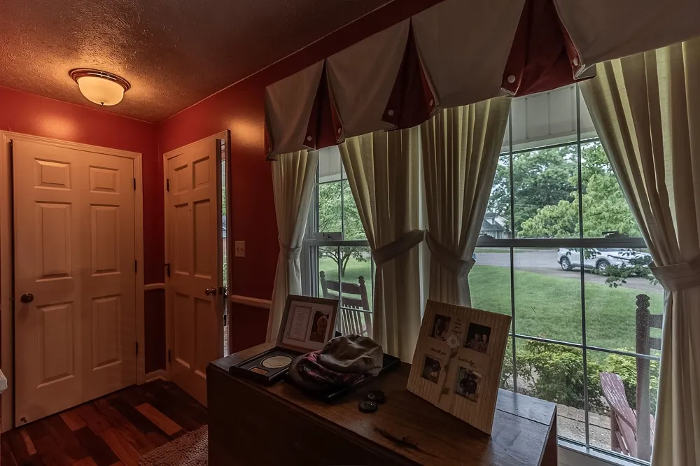 302 Springmont Dr Hopkinsville, KY 42240
