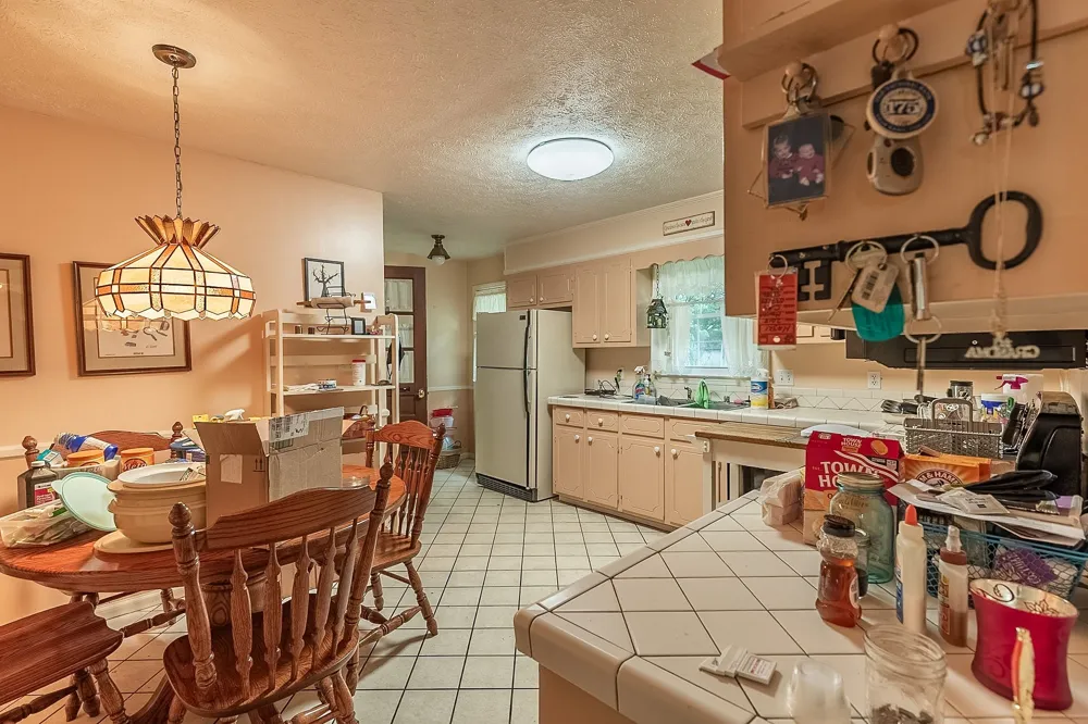 302 Springmont Dr Hopkinsville, KY 42240