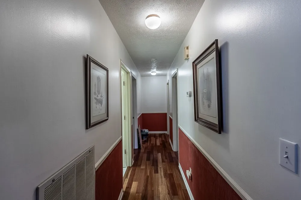 302 Springmont Dr Hopkinsville, KY 42240