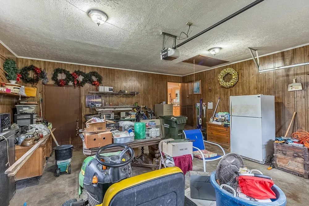 302 Springmont Dr Hopkinsville, KY 42240