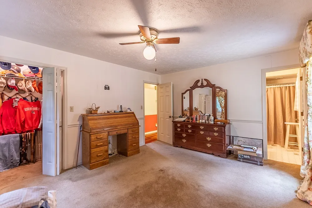 302 Springmont Dr Hopkinsville, KY 42240