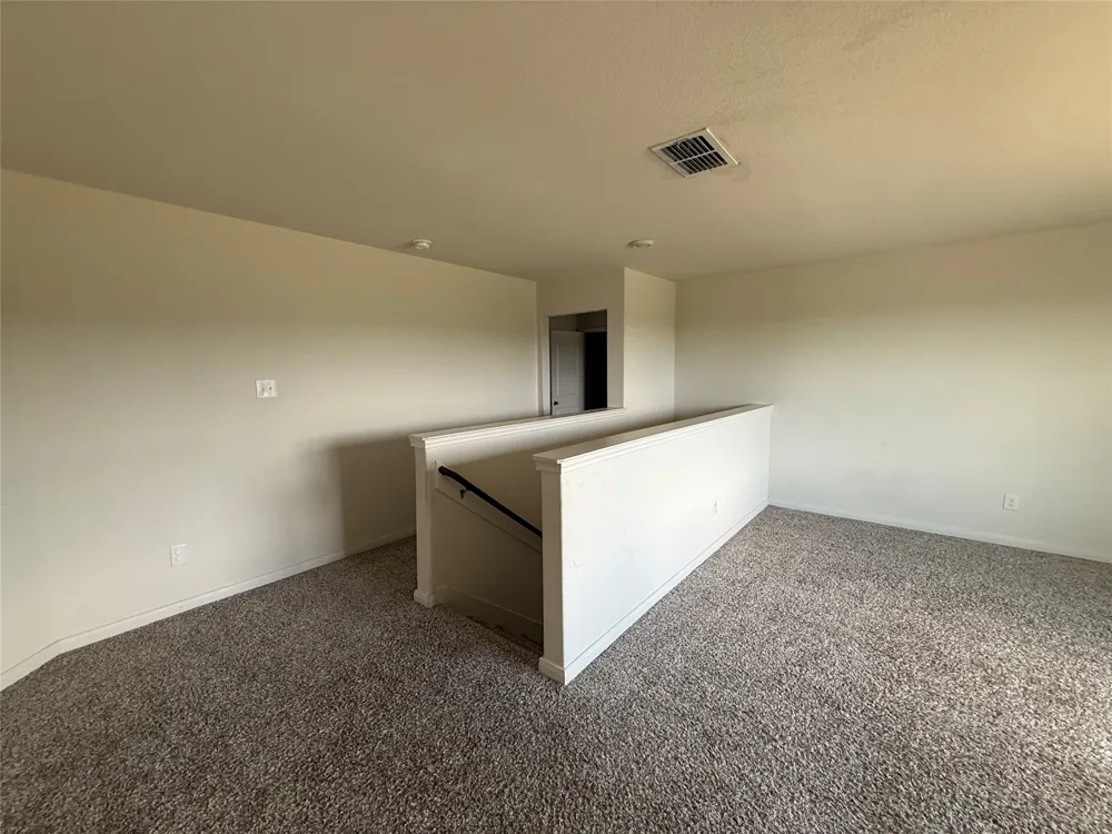 176 Banjo Trail Newark, TX 76071