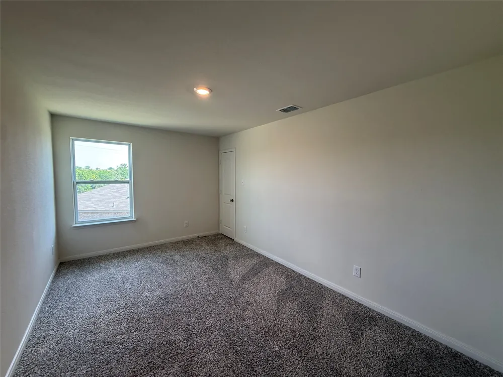 176 Banjo Trail Newark, TX 76071
