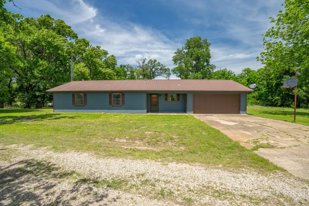 450 RS County Road 4480 Point, TX 75472