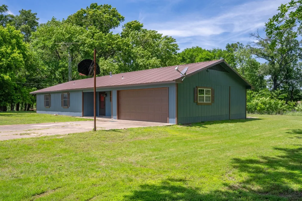 450 RS County Road 4480 Point, TX 75472