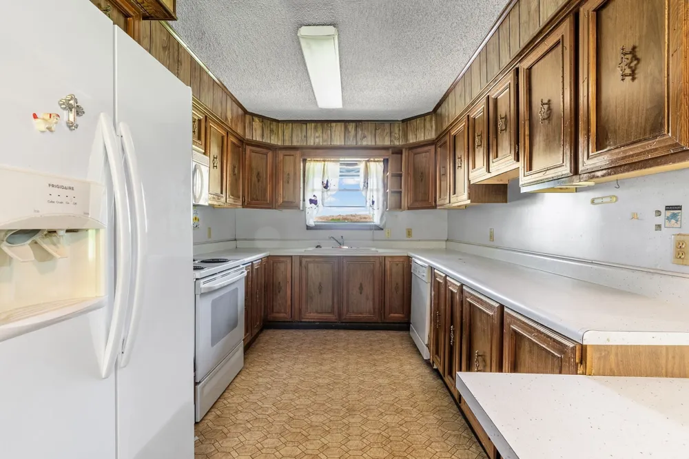 450 RS County Road 4480 Point, TX 75472