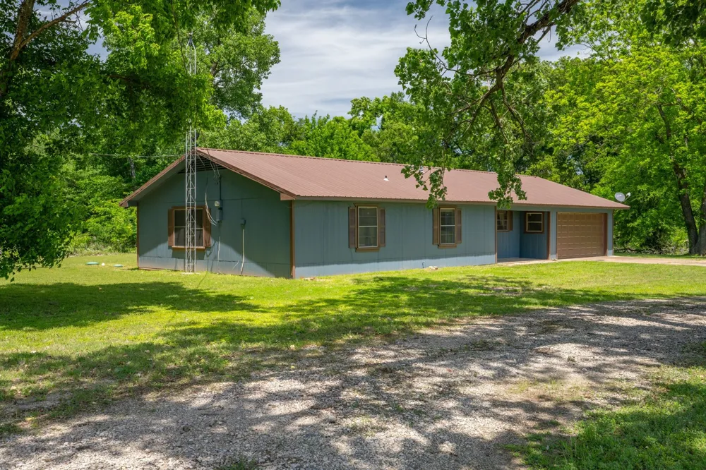 450 RS County Road 4480 Point, TX 75472