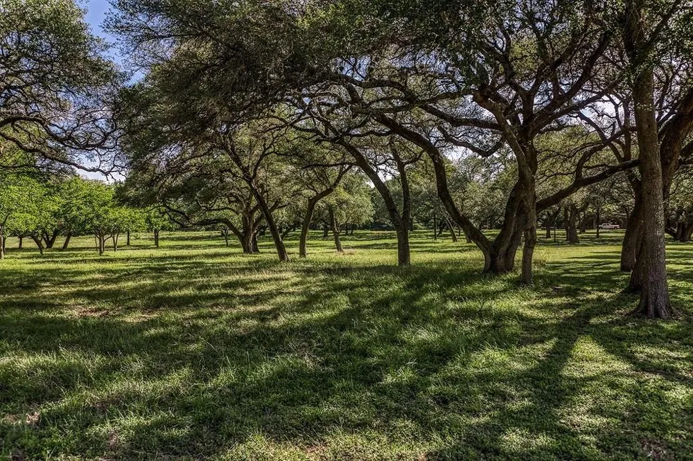 1 Asa Hoxie Road E Brenham, TX 77833