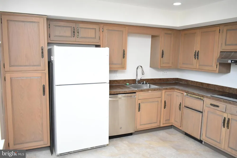 4960 SENTINEL DRIVE #10-406 Bethesda, MD 20816