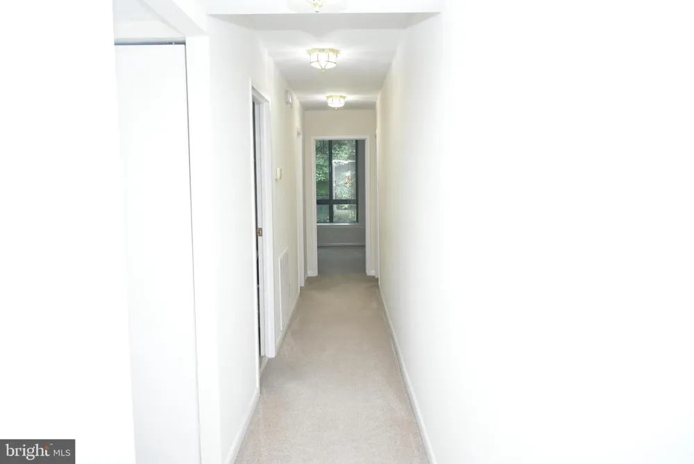 4960 SENTINEL DRIVE #10-406 Bethesda, MD 20816