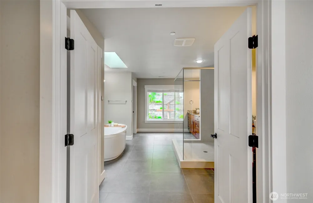 4307 166th Lane SE Bellevue, WA 98006