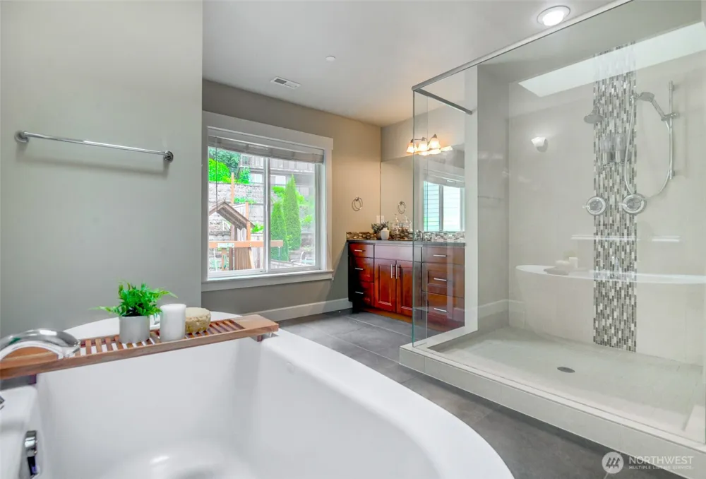 4307 166th Lane SE Bellevue, WA 98006
