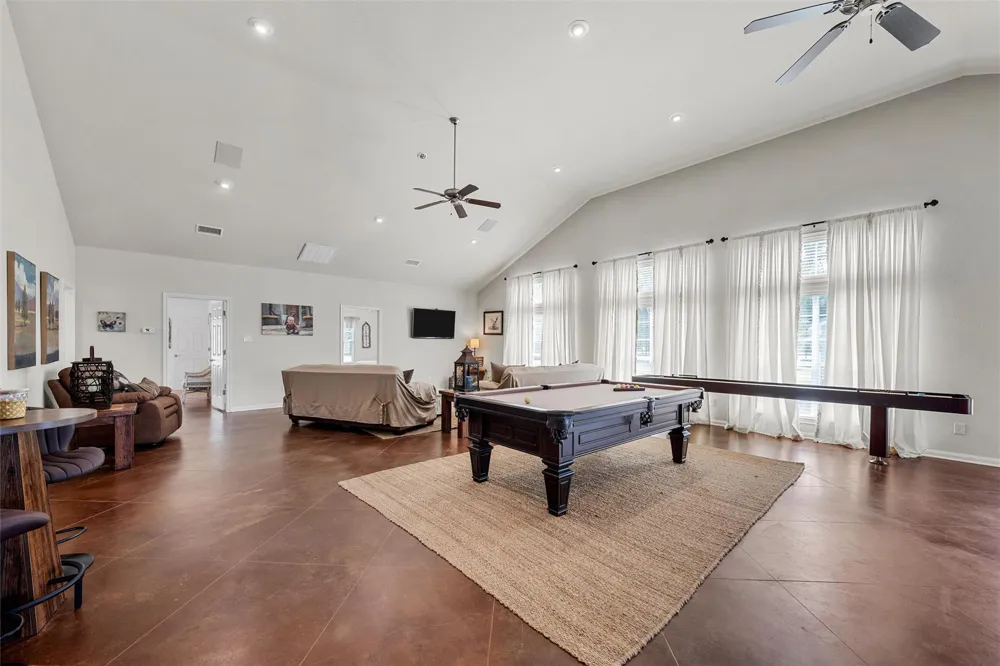 20253 Lakeshore Drive Thornton, TX 76687