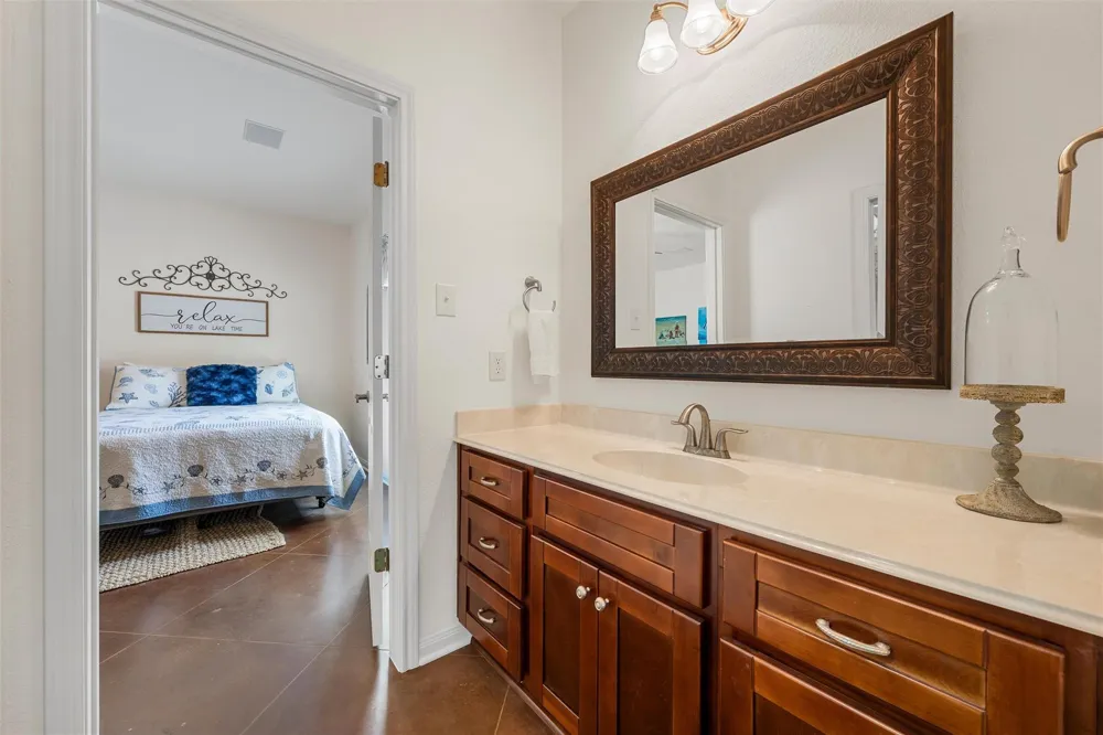 20253 Lakeshore Drive Thornton, TX 76687