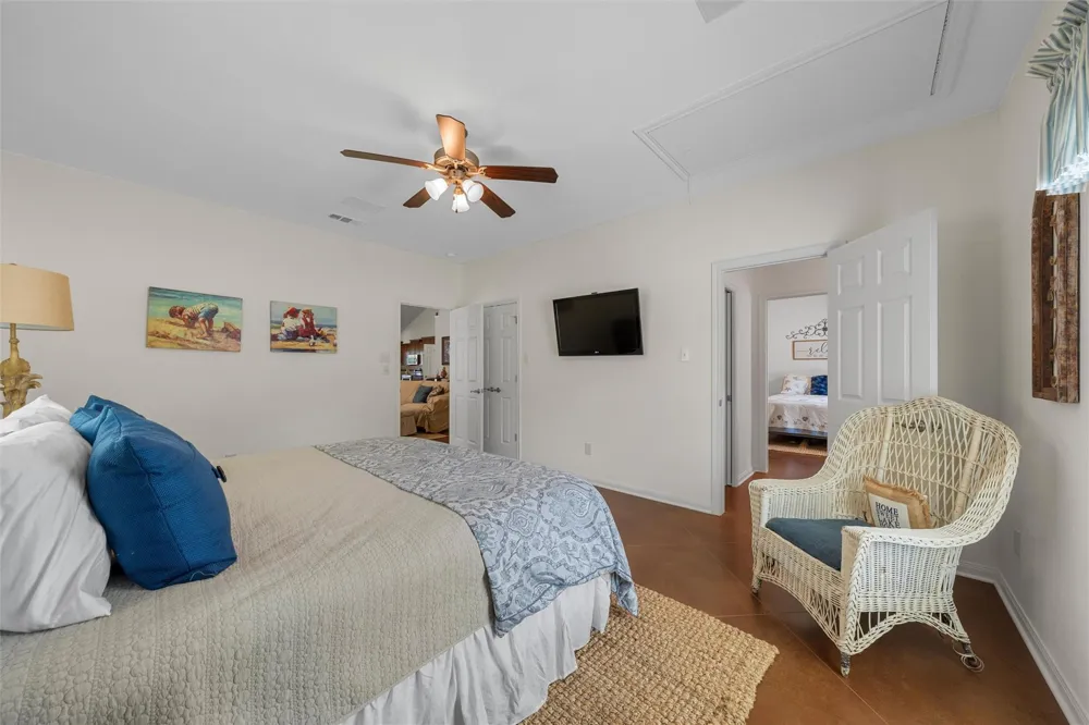 20253 Lakeshore Drive Thornton, TX 76687