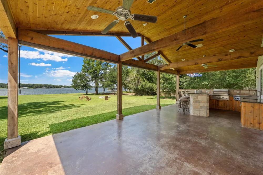 20253 Lakeshore Drive Thornton, TX 76687