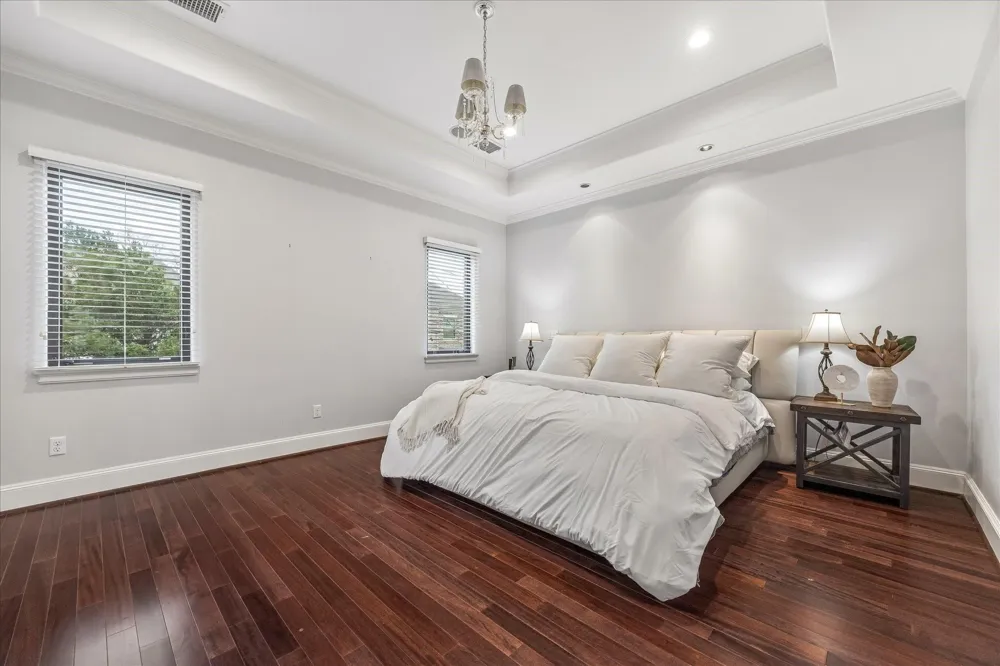 4022 Coleridge Street West University Place, TX 77005