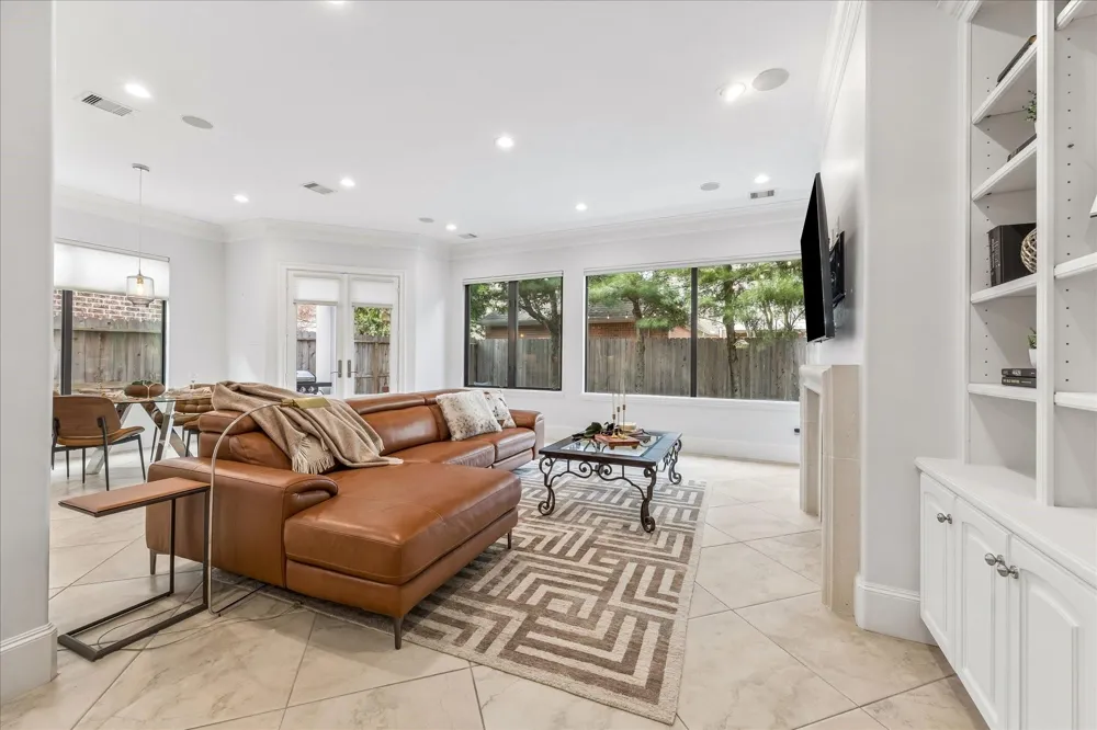 4022 Coleridge Street West University Place, TX 77005