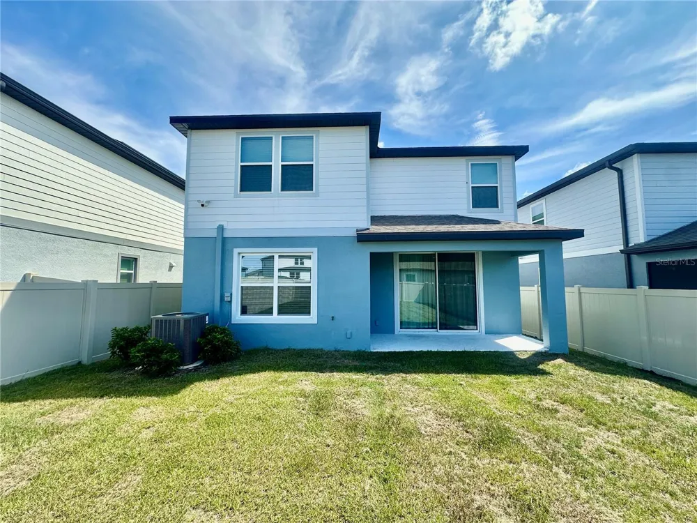 1066 SILVERLAKE BOULEVARD Lake Alfred, FL 33850