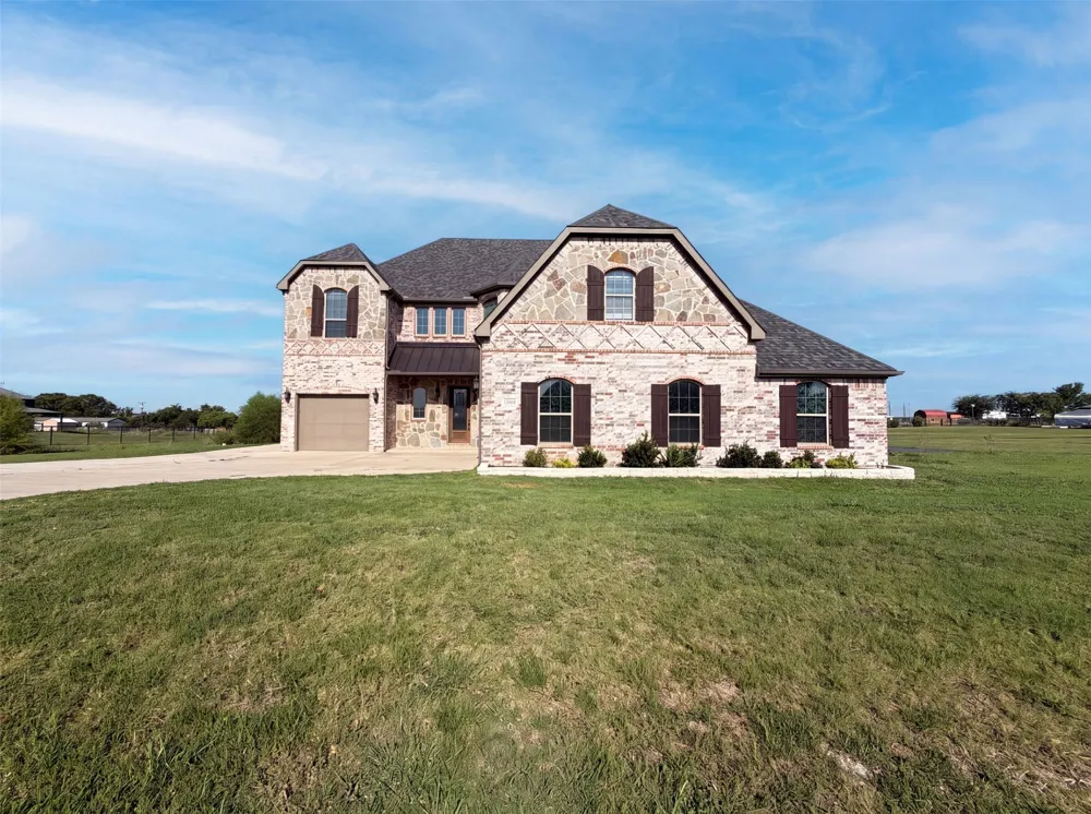 1208 Redbud Street Howe, TX 75459