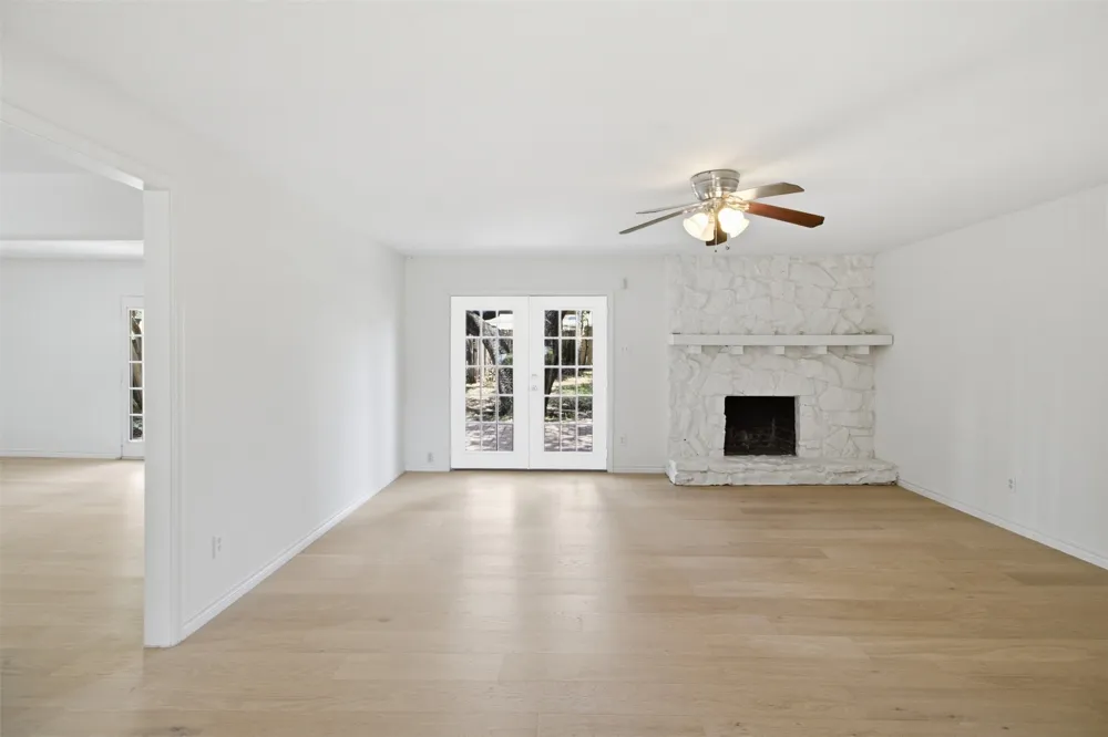 3651 Courtdale Drive Farmers Branch, TX 75234
