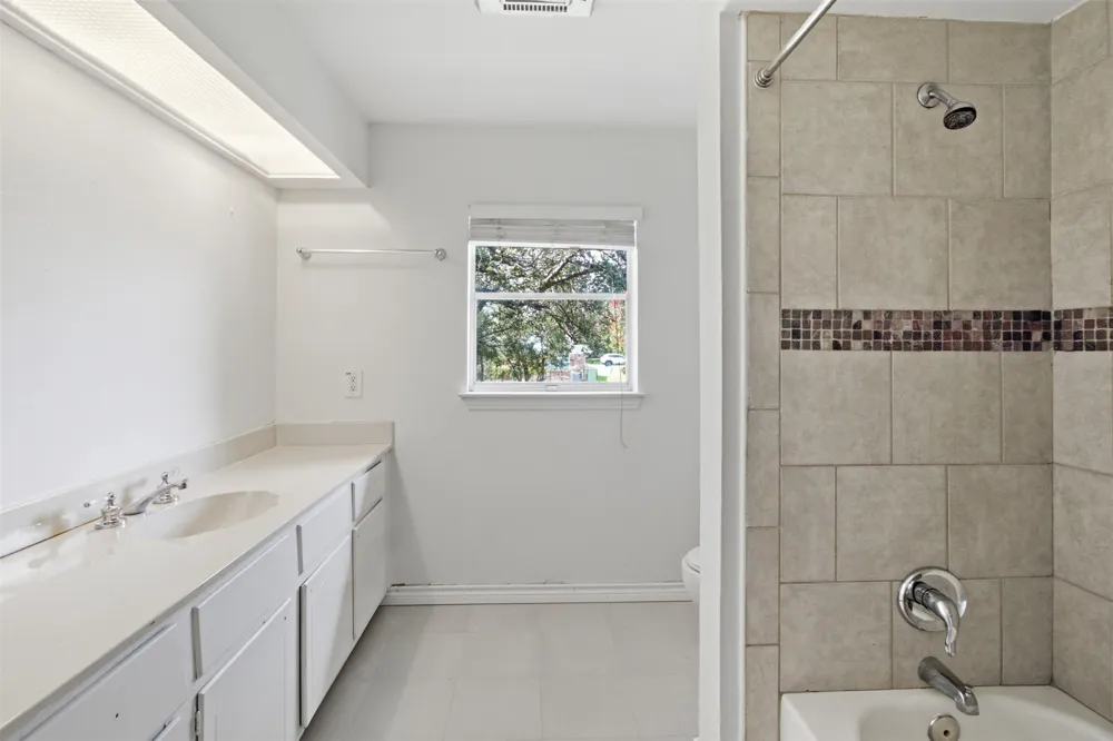 3651 Courtdale Drive Farmers Branch, TX 75234