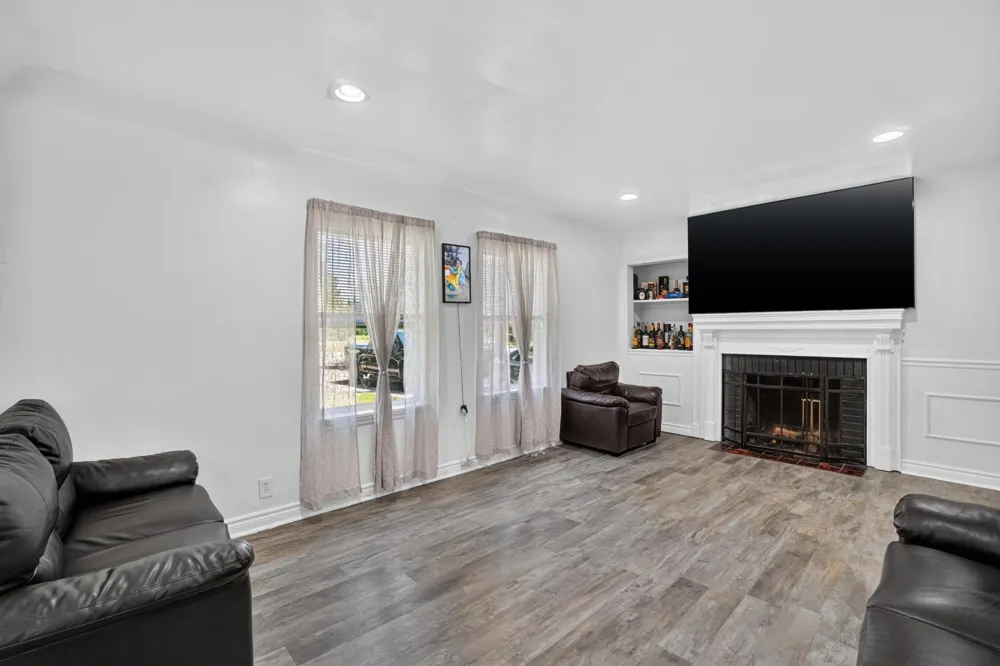 6140 Pinckney Road Pinckney, MI 48169