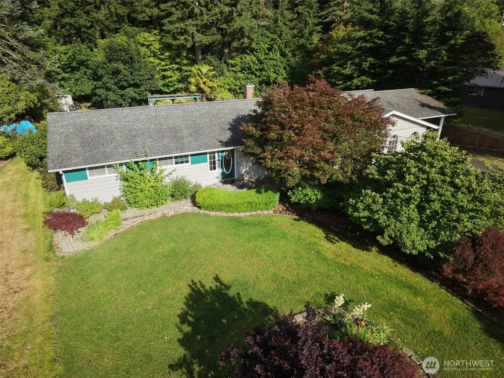 371 Evergreen Loop Forks, WA 98331