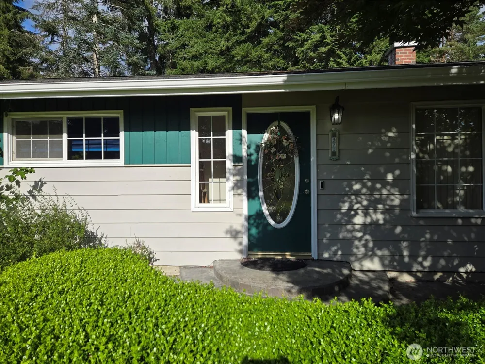 371 Evergreen Loop Forks, WA 98331