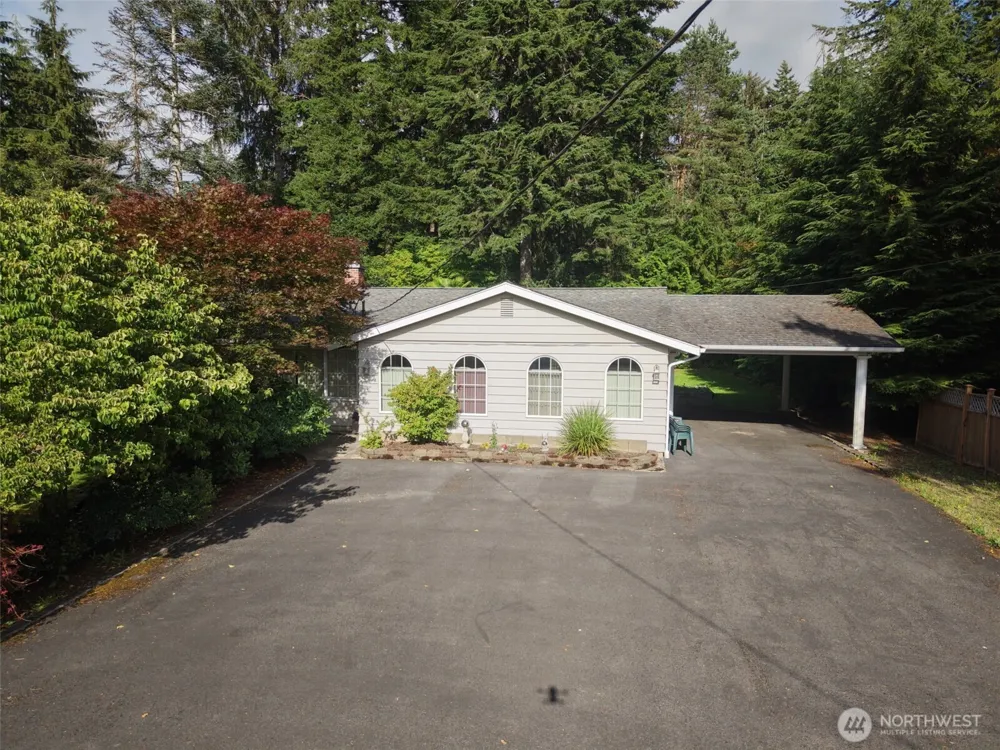 371 Evergreen Loop Forks, WA 98331