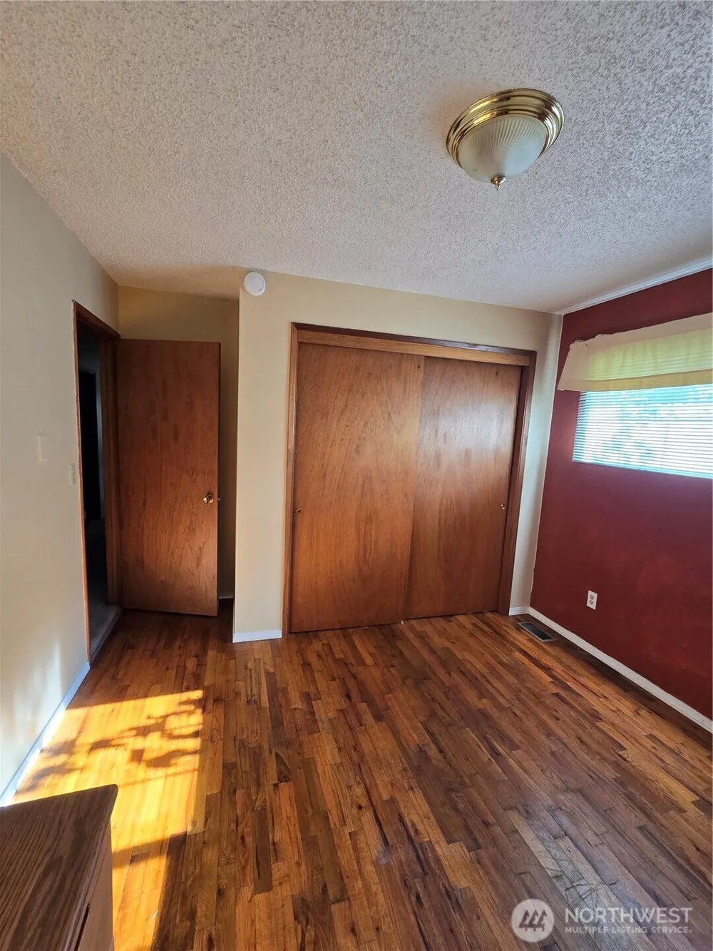 371 Evergreen Loop Forks, WA 98331