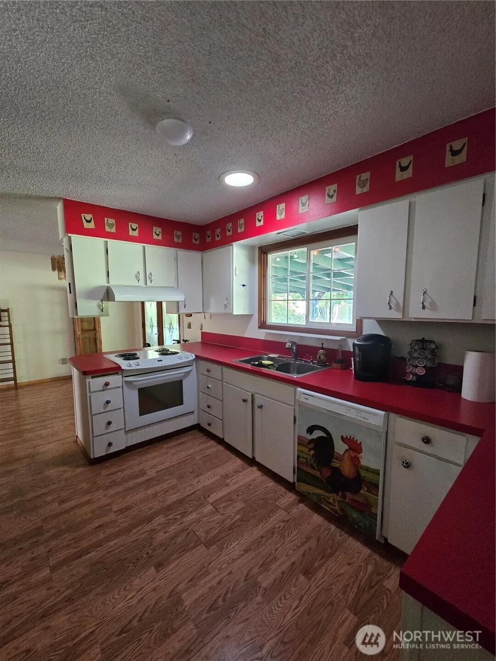 371 Evergreen Loop Forks, WA 98331