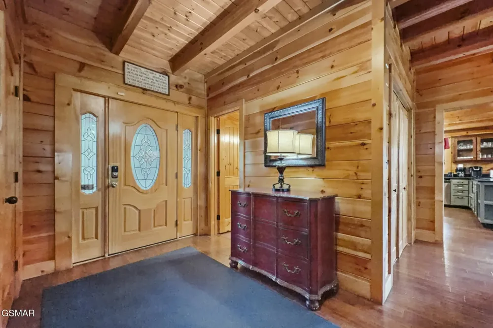 2906 Quiet Oak Way Pigeon Forge, TN 37863