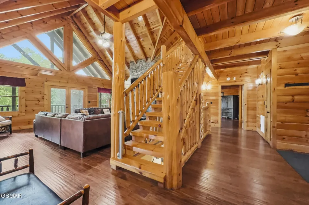 2906 Quiet Oak Way Pigeon Forge, TN 37863
