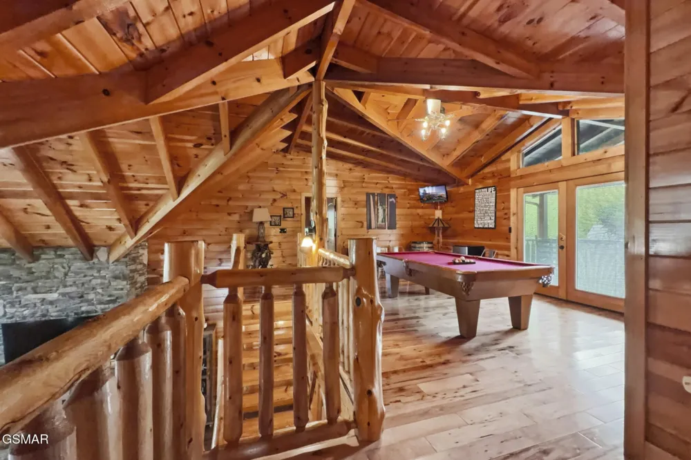2906 Quiet Oak Way Pigeon Forge, TN 37863