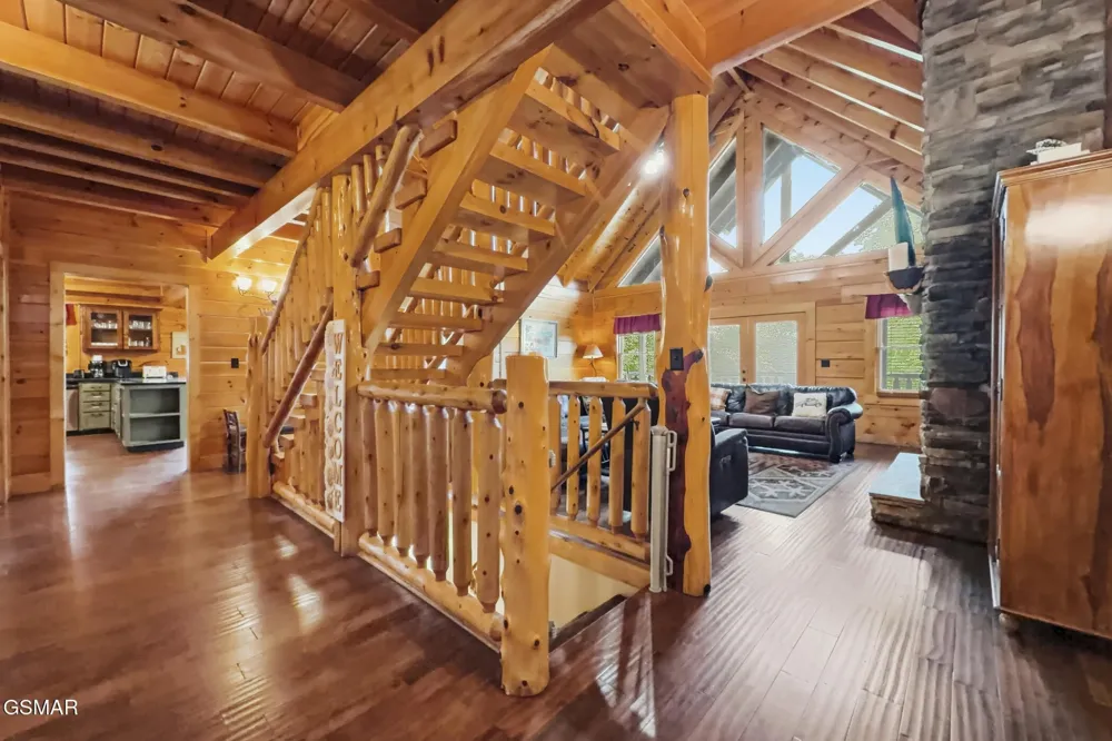 2906 Quiet Oak Way Pigeon Forge, TN 37863