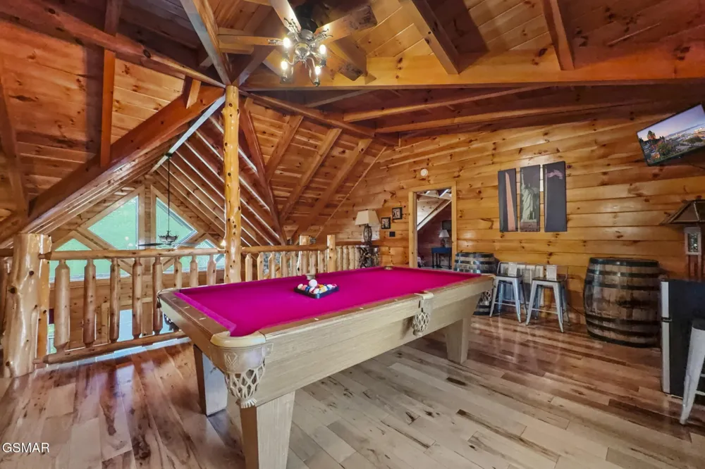 2906 Quiet Oak Way Pigeon Forge, TN 37863