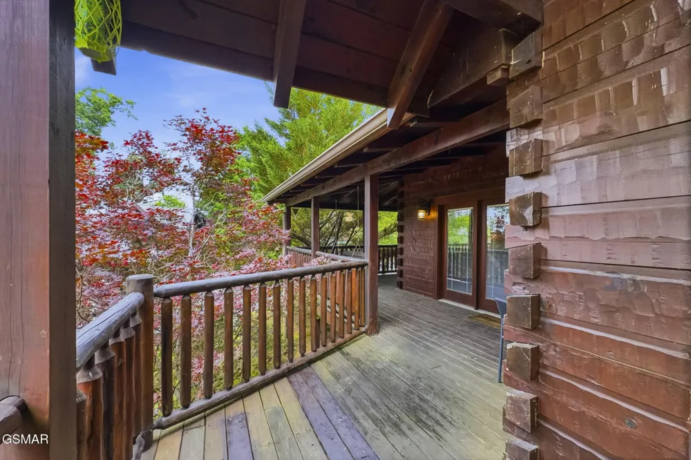 2906 Quiet Oak Way Pigeon Forge, TN 37863