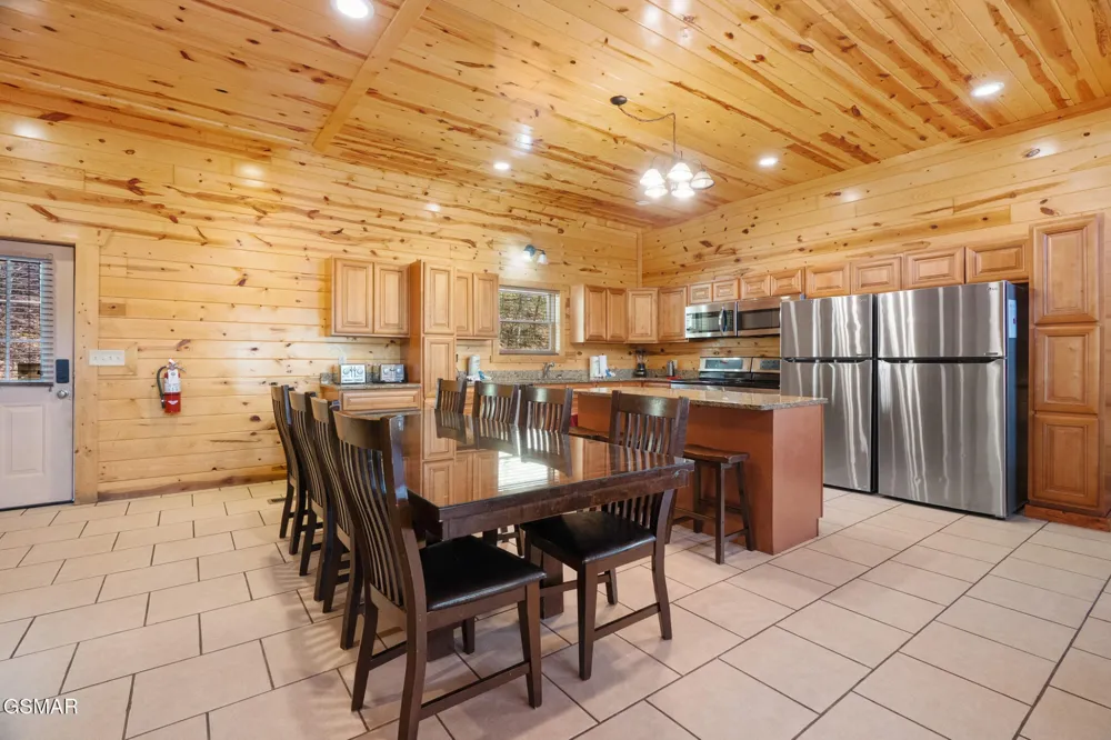 4355 Forest Ridge Way Pigeon Forge, TN 37863