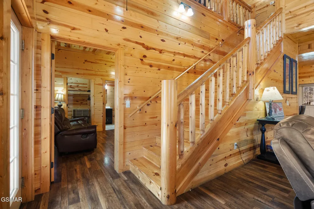 4355 Forest Ridge Way Pigeon Forge, TN 37863