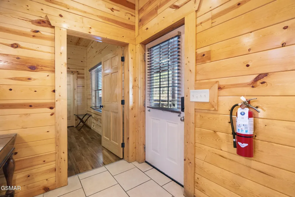 4355 Forest Ridge Way Pigeon Forge, TN 37863