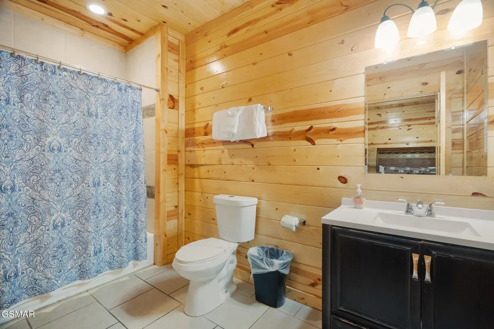 4355 Forest Ridge Way Pigeon Forge, TN 37863