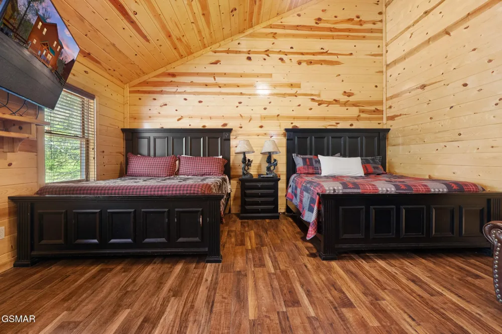 4355 Forest Ridge Way Pigeon Forge, TN 37863